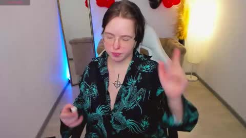 Snapshot of manic_pixie_ chatting on 02.12.26 manic_pixie_ online show from 02.12.26