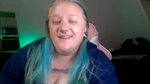 Snapshot of manicpixiepop chatting on 05.12.26 ManicPixiePop online show from 05.12.26