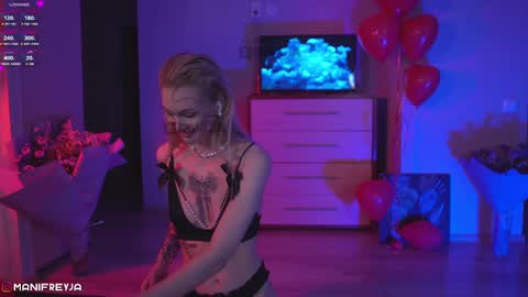 Snapshot of manifreyja chatting on 02.27.25 Amelie online show from 02.27.25