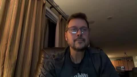 Snapshot of mankav73 chatting on 05.29.26 mankav73 online show from 05.29.26