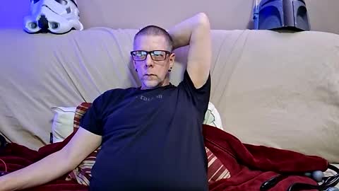 Dickinabox online show from 11.22.25