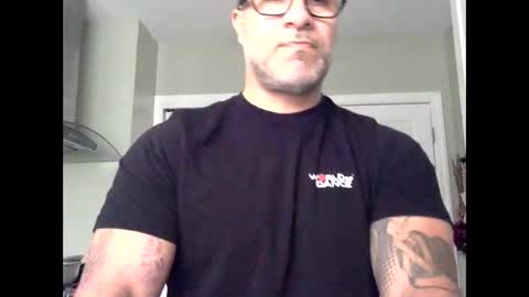 Snapshot of manny77977 chatting on 12.02.25 david 77977 online show from 12.02.25