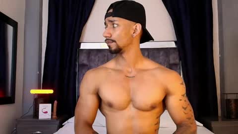 Snapshot of manolo_hot1 chatting on 01.30.25 Manolo Hot 1 online show from 01.30.25