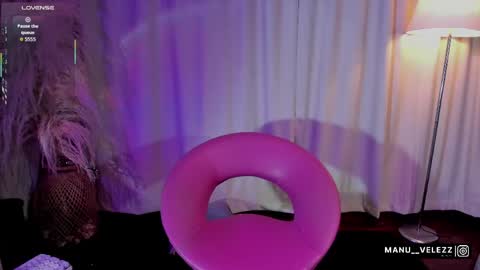 Snapshot of manu_nyx chatting on 05.10.26 manu velezz Help me to get to 100 thumbs ups Tip 25tks Rate me online show from 05.10.26