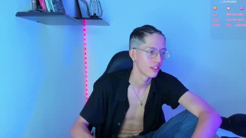 Manuel online show from 01.11.25