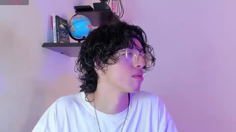 Manuel online show from 09.21.25