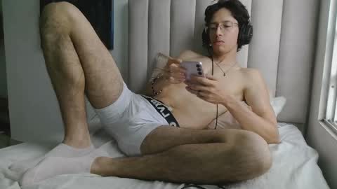 Snapshot of manu_vera8 chatting on 04.19.26 Manuel online show from 04.19.26