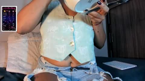 Snapshot of manuela_jaramillo chatting on 05.02.26 manuela_jaramillo online show from 05.02.26