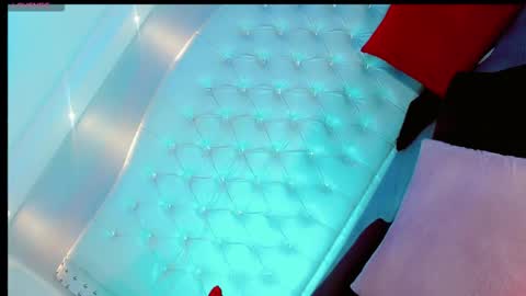 Manuela Kingsley online show from 01.12.26