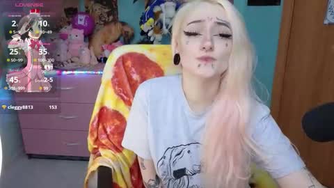 Snapshot of manuela_unicorn chatting on 02.16.26 Manuela online show from 02.16.26