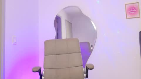     online show from 03.06.25