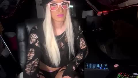 mara jade online show from 10.12.25