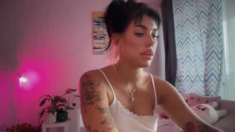 Marakuia online show from 09.30.25