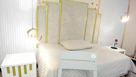 Snapshot of maraluna_ chatting on 01.12.26 Maraluna online show from 01.12.26