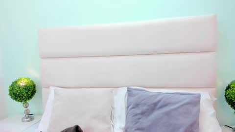 Snapshot of maray_lous chatting on 02.20.26 Maray Lous online show from 02.20.26