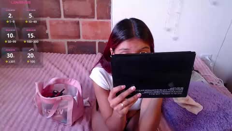 Maray Lous  online show from 03.25.26