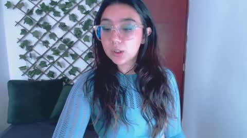 Snapshot of marce_bunny chatting on 09.29.25 Marcela online show from 09.29.25