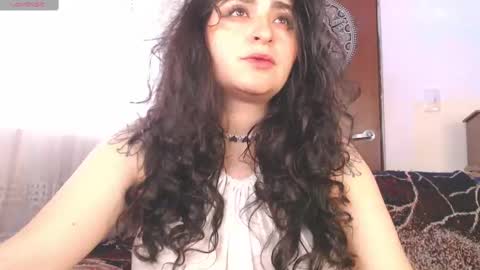 Snapshot of marceline_uu chatting on 10.08.25 M A R C I online show from 10.08.25