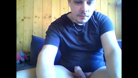Snapshot of marco1998ig chatting on 04.23.26 marco1998ig online show from 04.23.26