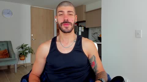 Snapshot of marco_tahani_ chatting on 01.10.25 Marco IG marco tahani online show from 01.10.25