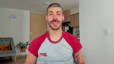 Snapshot of marco_tahani_ chatting on 01.31.25 Marco IG marco tahani online show from 01.31.25
