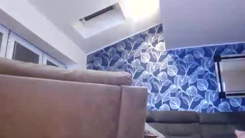 Snapshot of marcoandhoney chatting on 11.08.25 marcoandhoney online show from 11.08.25