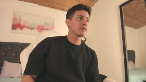 Snapshot of marcos_vieyra chatting on 05.29.26 marcos_vieyra online show from 05.29.26