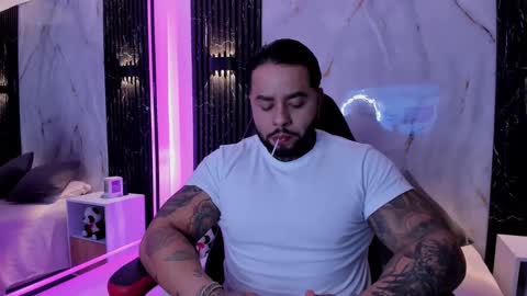 Snapshot of marcus_fit1 chatting on 10.14.25 Marcus online show from 10.14.25