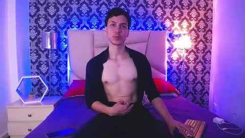 Snapshot of marcus_hanks chatting on 02.26.25 Marcus Hanks online show from 02.26.25