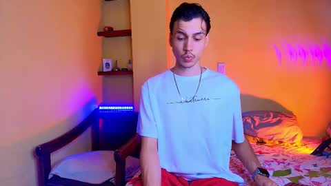 Snapshot of marcus_hanks chatting on 09.26.25 Marcus Hanks online show from 09.26.25