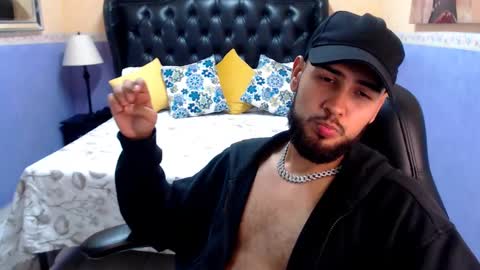 Snapshot of marcus_soler chatting on 09.22.25 marcus_soler online show from 09.22.25