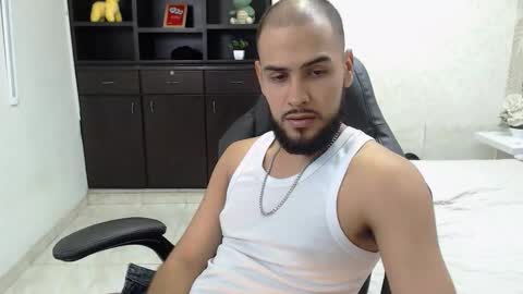 Snapshot of marcus_soler chatting on 10.04.25 marcus_soler online show from 10.04.25