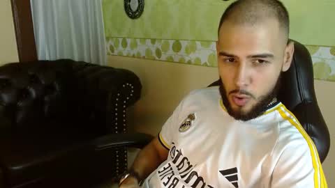 Snapshot of marcus_soler chatting on 10.22.25 marcus_soler online show from 10.22.25