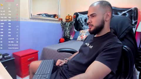 Snapshot of marcus_soler chatting on 10.24.25 marcus_soler online show from 10.24.25