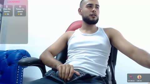 Snapshot of marcus_soler chatting on 11.15.25 marcus_soler online show from 11.15.25