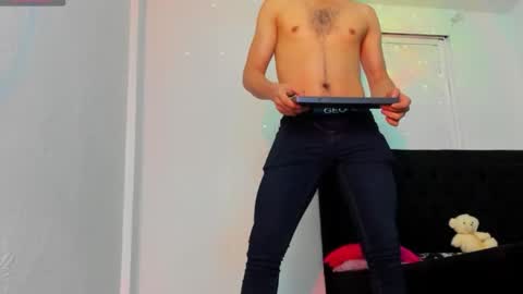 Marcus Independent Model online show from 04.12.26