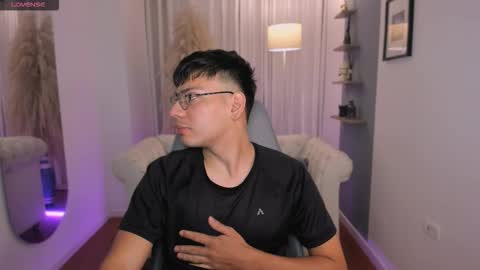 Snapshot of marcuswildx chatting on 01.11.26 marcus online show from 01.11.26