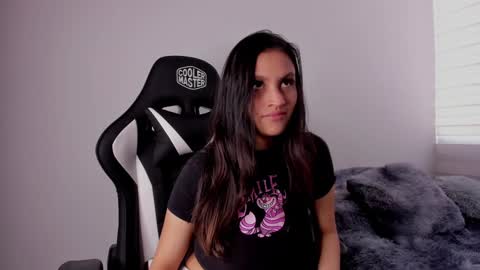 Snapshot of mardybum_ chatting on 01.20.25 Maria online show from 01.20.25