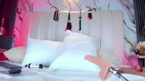 Snapshot of marelynsummer chatting on 02.19.26 Marelyn online show from 02.19.26