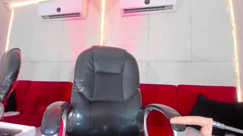 Snapshot of marelynsummer chatting on 02.20.26 Marelyn online show from 02.20.26