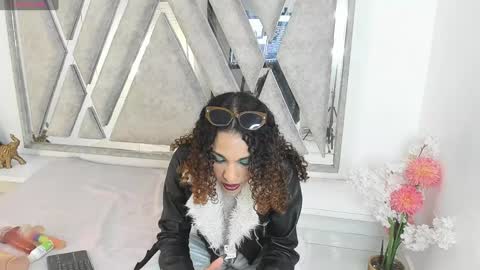 marfilastrom online show from 12.20.24