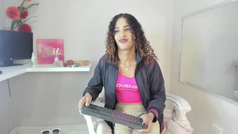 marfilastrom online show from 01.16.25