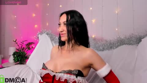 Margaret Clark online show from 12.24.24