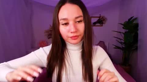 Snapshot of margeritirell chatting on 11.08.25 Margo online show from 11.08.25