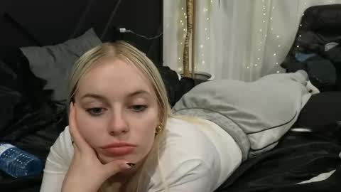 margot_robbie7 online show from 02.21.25