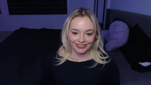 margot_robbie7 online show from 01.14.26