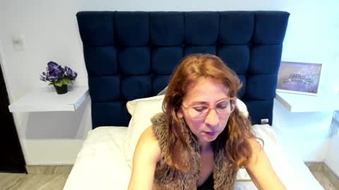 Snapshot of margot_whisper chatting on 01.14.25 Margot online show from 01.14.25