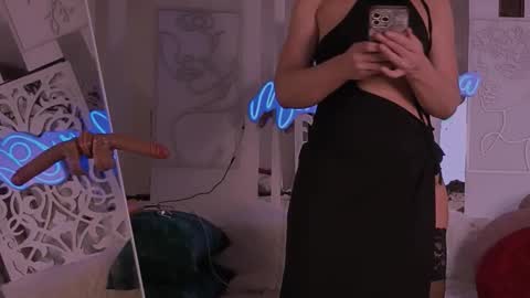 Snapshot of mari69juana chatting on 11.08.25 mari69juana online show from 11.08.25