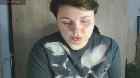 Mari online show from 10.20.25