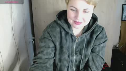 Mari online show from 11.18.25